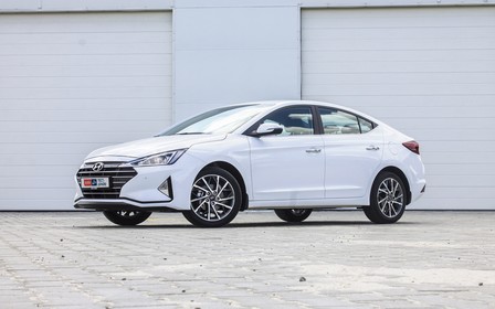 Тест-драйв Hyundai Elantra: Спешите видеть