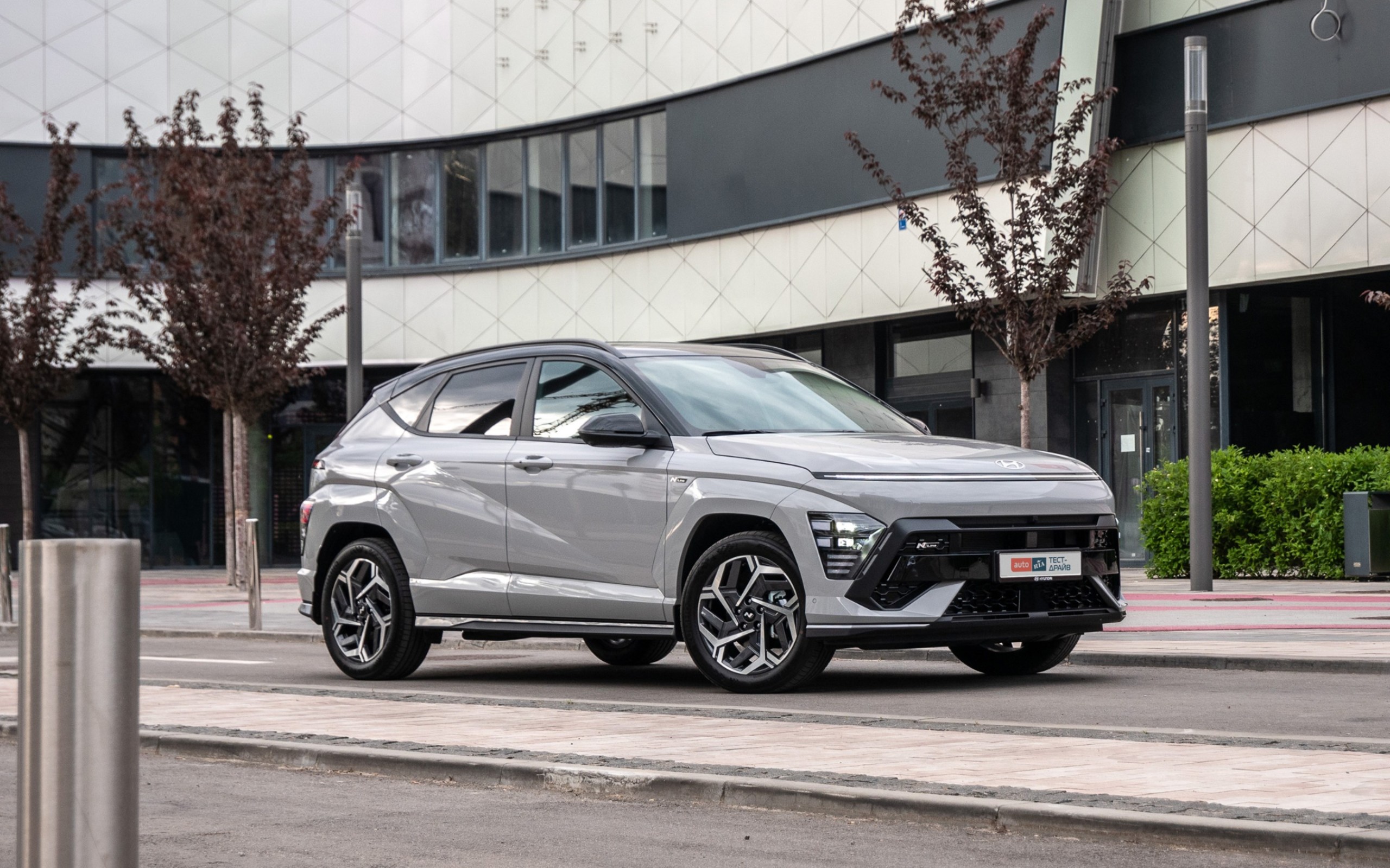 Тест-драйв Hyundai Kona Hybrid. Всі помилки виправлені?