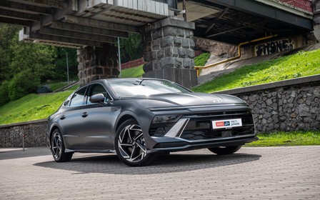 Тест-драйв Hyundai Sonata. Вітаємо з поверненням у майбутнє!