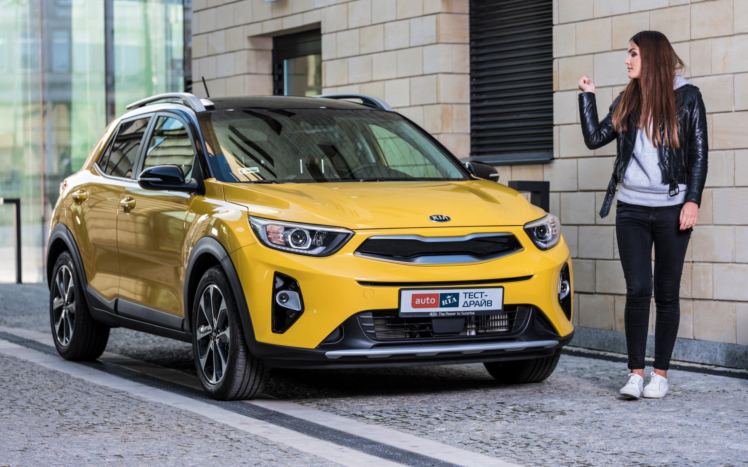 Kia Stonic. Золотий наперсток