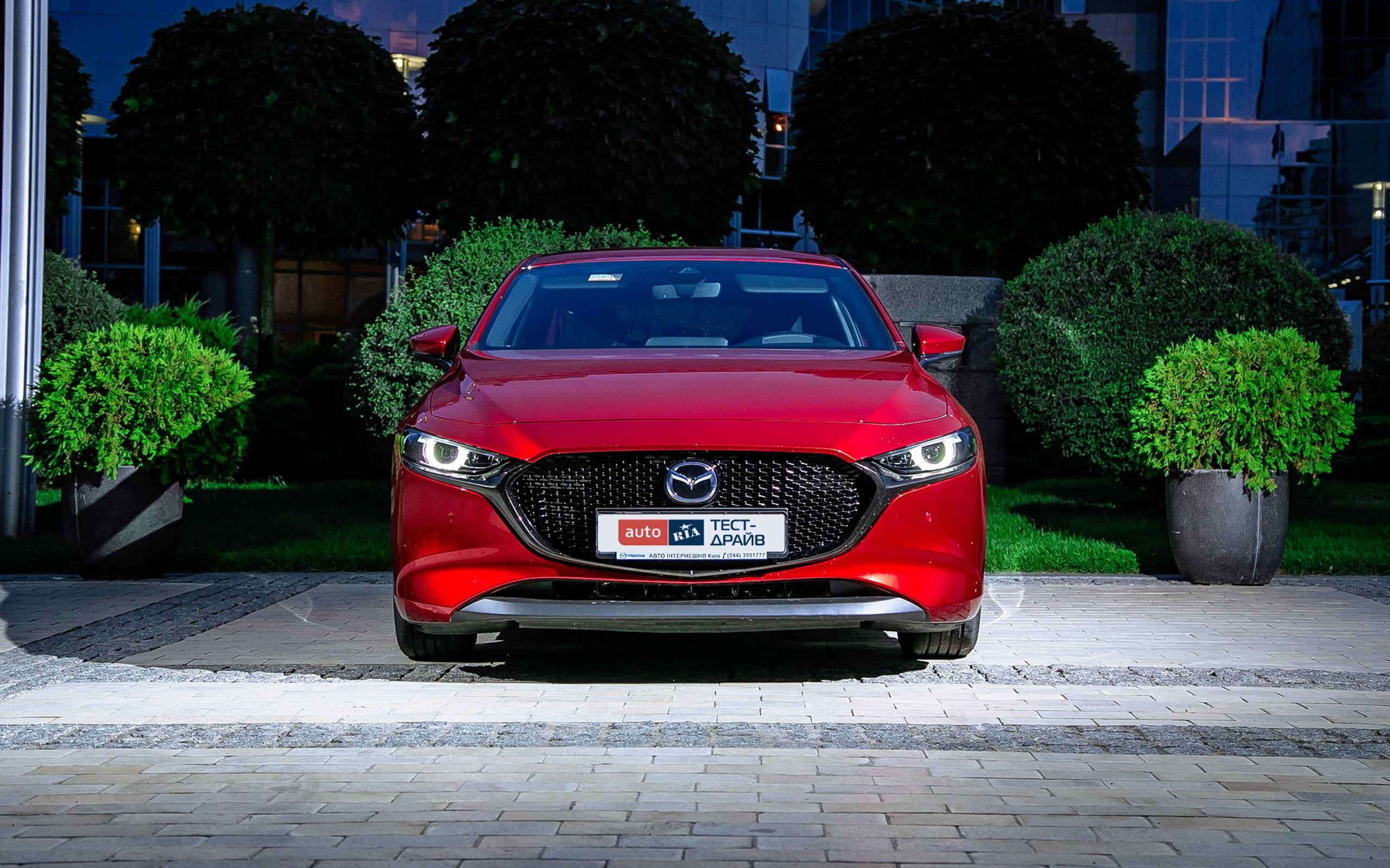 Mazda 3: C первого взгляда