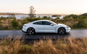 Тест-драйв Porsche Taycan 4S: Ждешь особого отношения?