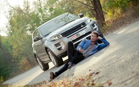 Тест-драйв Range Rover Evoque от дизайнера McLaren