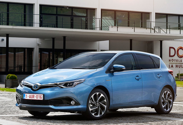 Тест-драйв Toyota New Auris