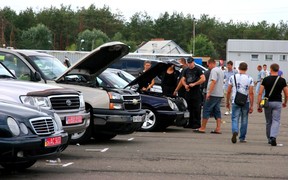 Топ-8 б/у авто, которые чаще покупали в разных областях Украины