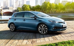 Toyota Auris сменит «вывеску»