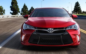 Toyota Camry получит турбомотор