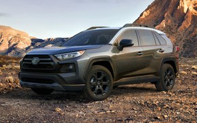 Toyota RAV4 все-таки будет внедорожником! ФОТО