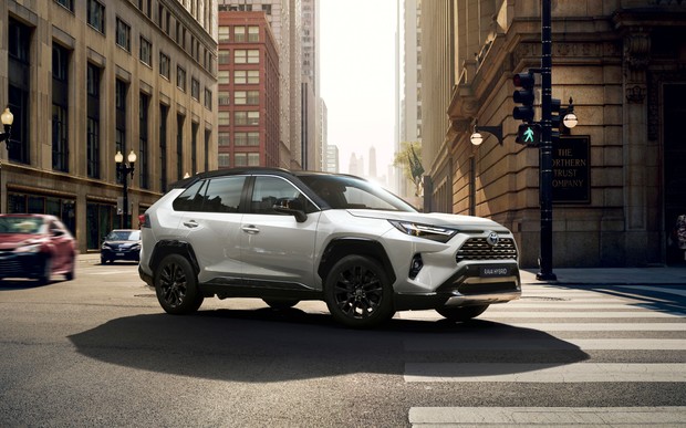 Toyota RAV4 зміниться у 2023 році. Як саме?