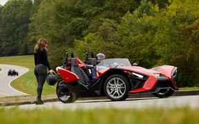 Трайк Polaris Slingshot избавился от «задумчивой» АКПП