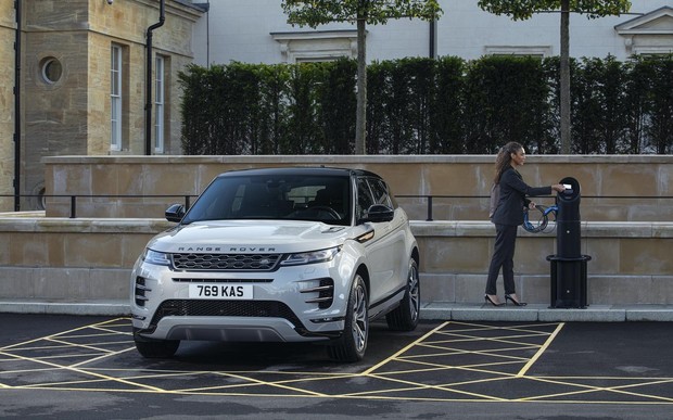 Три циліндра, 300 сил. Land Rover Evoque і Discovery Sport стали гібридами