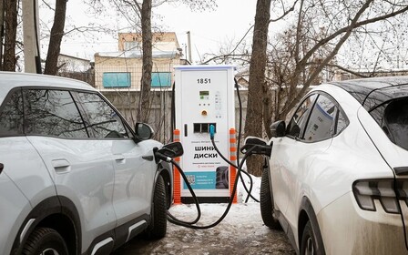 У ЖК Синергія Сіті встановили швидкісну зарядну станцію для електромобілів