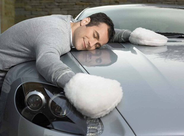 Уход за автомобилем и его комплектующими: какие запчасти и чем мыть?