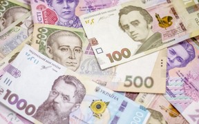 Украинцы за месяц уменьшили долги за коммуналку на 4 млрд грн
