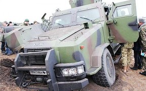 Украинский броневик Козак-2 подорвали на мине в рамках «краш-теста»