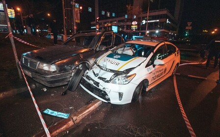 Украл, выпил, в тюрьму? Пьяный подросток протаранил полицейское авто на угнанной машине