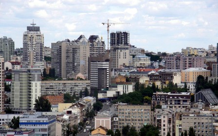 В Киеве 54 дома признали аварийными