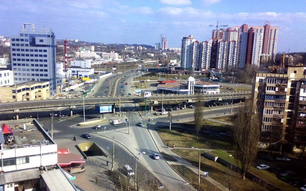 В Киеве ограничат движение на проспекте Науки и по Владимирскому спуску