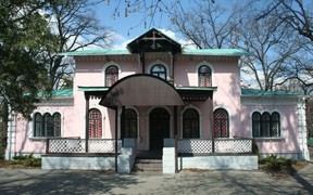 В Киеве сняли охранный статус с памятника архитектуры