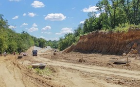 В Киеве строят новую дорогу между центром города и аэропортом «Жуляны»