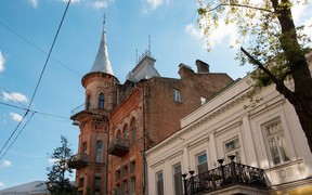 В Киеве за уничтожение памятников архитектуры выписали штрафов на 1,1 млн грн