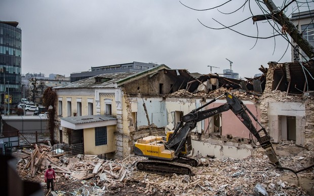 В Киеве застройщик разрушил историческое здание без разрешения Минкульта