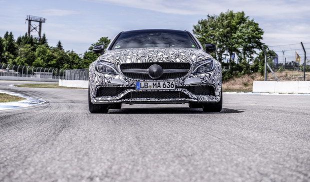 В Mercedes определились с датой премьеры нового купе C 63 AMG