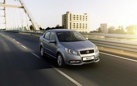 В Сети появились фотографии салона новой Nexia