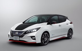 В Сети появились изображения «заряженного» Nissan Leaf