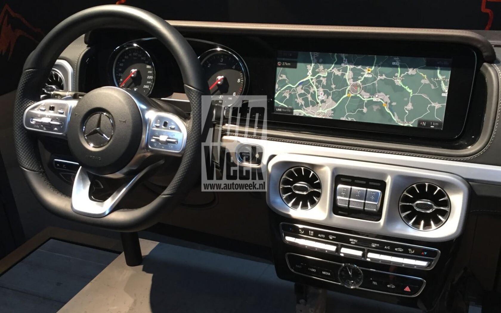 мерседес гелендваген 2020 салон. Mercedes benz g55 amg салон. Mercedes benz g class 2020 салон. панель приборов гелендваген. панель приборов гелендваген.