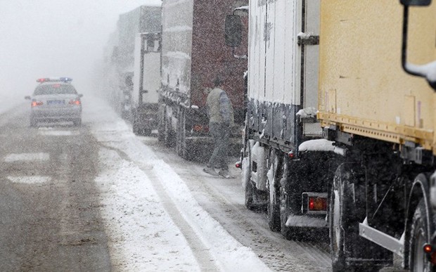 В шести областях Украины ограничили движение грузовиков
