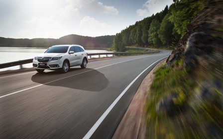 В Украине стартуют продажи Acura MDX 2016 модельного года