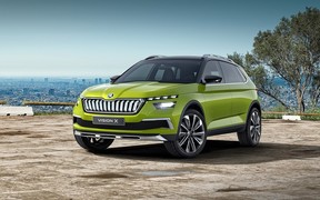 В Женеве представили концептуальный гибрид Skoda Vision X