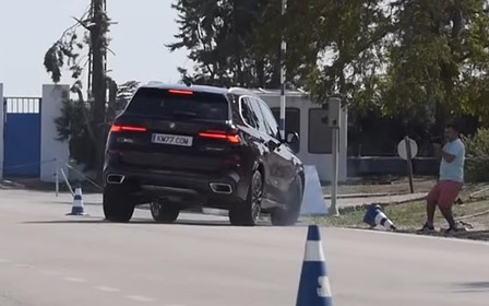 Вага чи спорт? Новий BMW X5 здивував на лосиному тесті. ВІДЕО