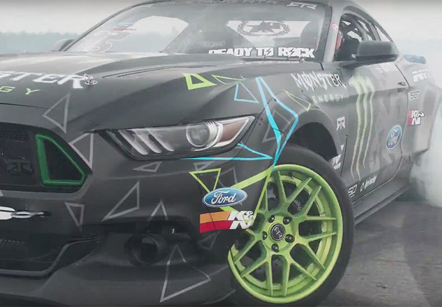 Видео: Дрифт на 900-сильном Ford Mustang
