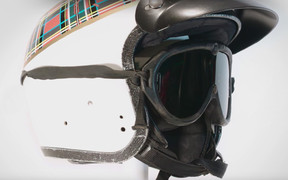 Видео: Эволюция гоночных шлемов за 2 минуты