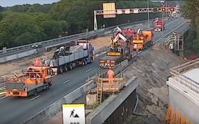 Видео: Инструкция по строительству дорог от голландцев