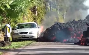 Видео: как долго Ford Mustang продержится в потоке лавы?