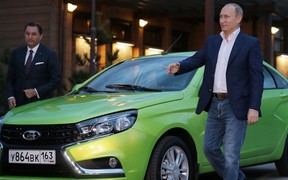 Видео: Путин протиестировал Lada Vesta