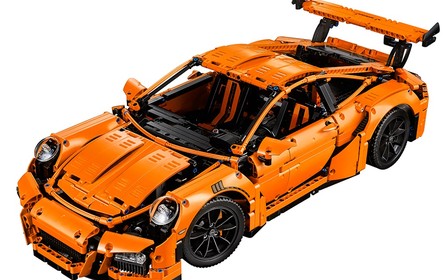 Видео: Спорткар Porsche 911 из 2704 деталей LEGO