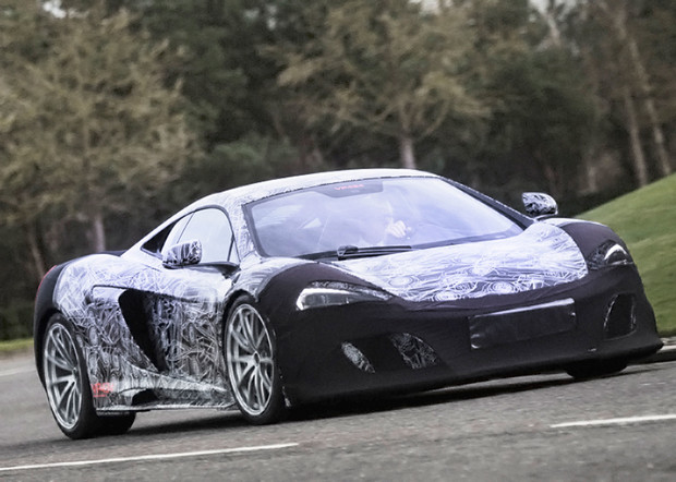 Видео тестов суперкара McLaren 675LT попало в сеть