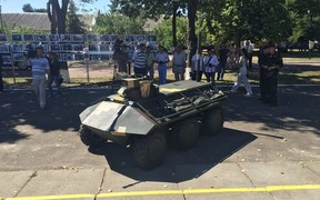 Видео: Украинские инженеры создали броневик-беспилотник
