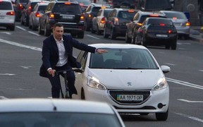 Виталий Кличко намерен ездить на работу на велосипеде
