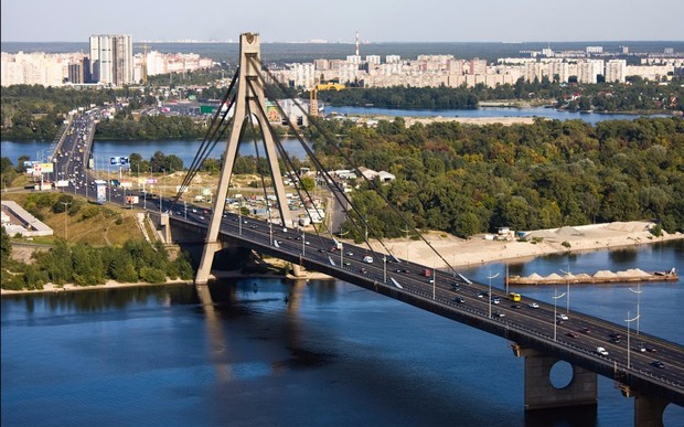 ВНИМАНИЕ: Сегодня в Киеве частично перекроют Московский мост