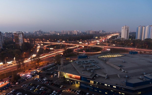 ВНИМАНИЕ: В Киеве перекрывают Одесскую площадь из-за ремонта дорог