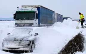 ВНИМАНИЕ! Въезд тяжелой техники в Киев ограничивают