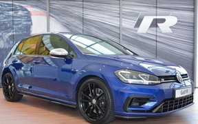 Volkswagen Golf R отправили в отставку. Но не везде!