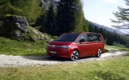 Volkswagen Multivan став підзарядним гібридом з повним приводом