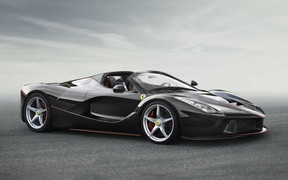 Всю партию родстера LaFerrari Aperta продали сразу после премьеры