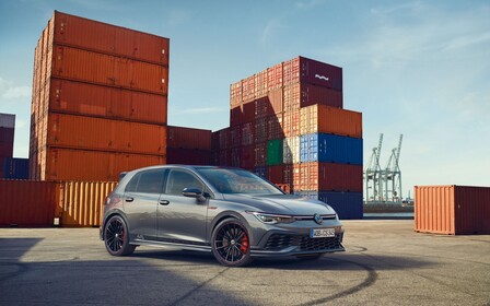 Ягодка опять! Сколько просят за юбилейный Volkswagen Golf GTI?